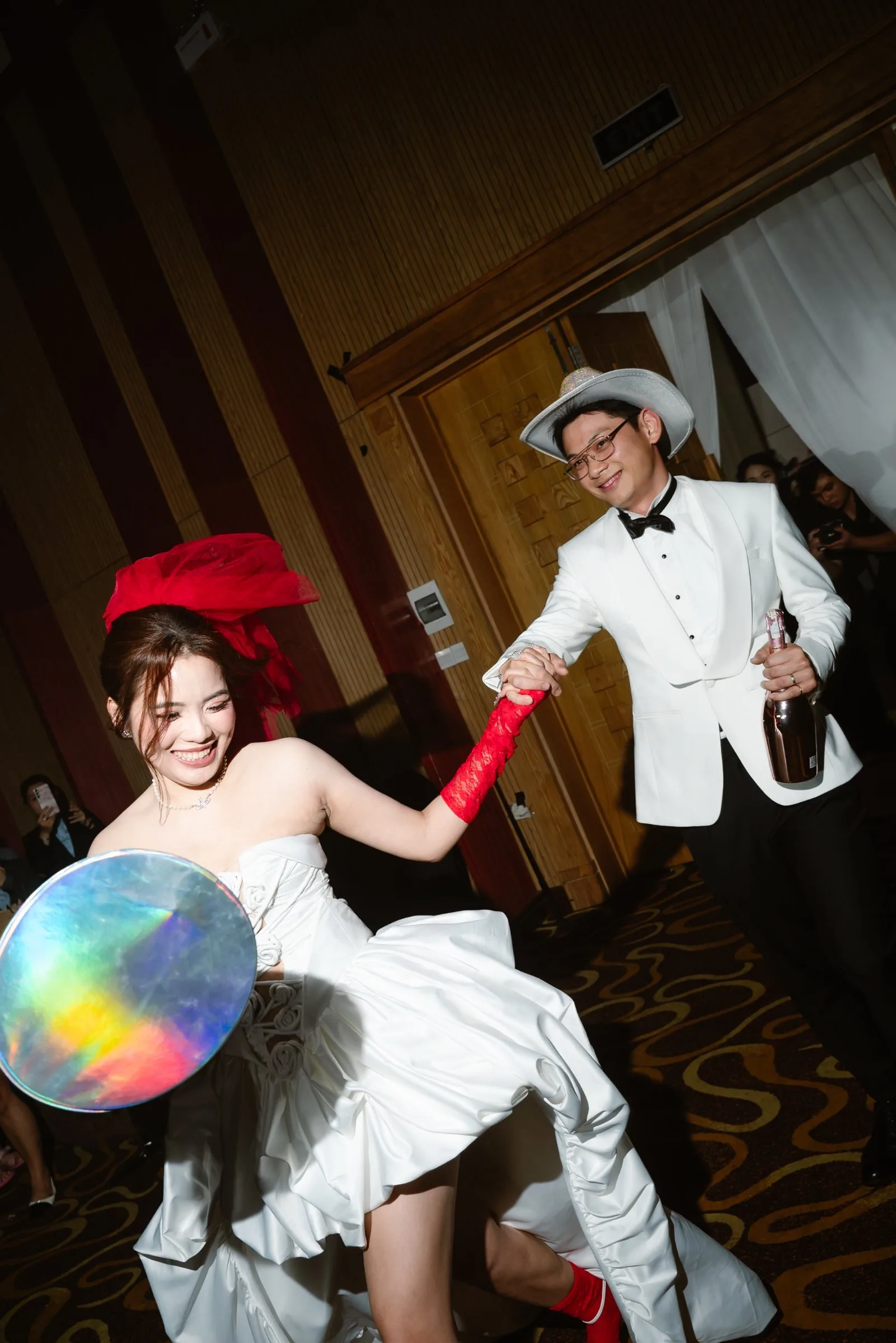 Rain Outside, a Party Within: An Intimate Da Nang Wedding | Ân & Thương