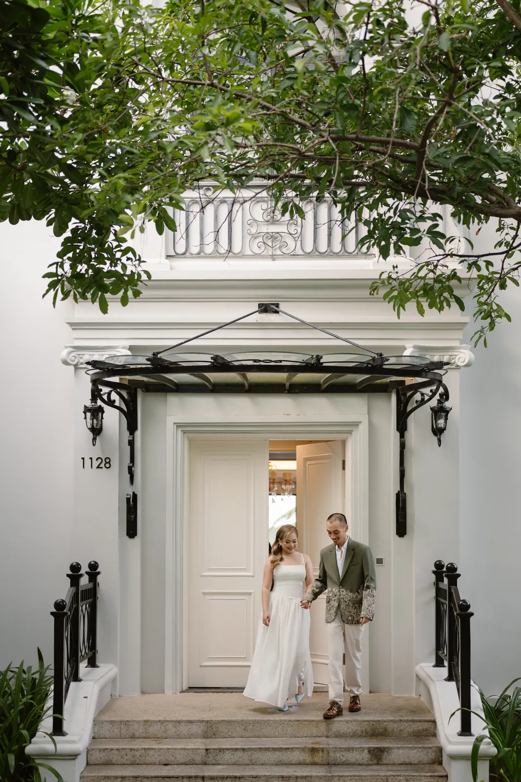 A Destination Wedding at Vinpearl Resort, Nha Trang: Mike & Ivy's Intimate Homecoming