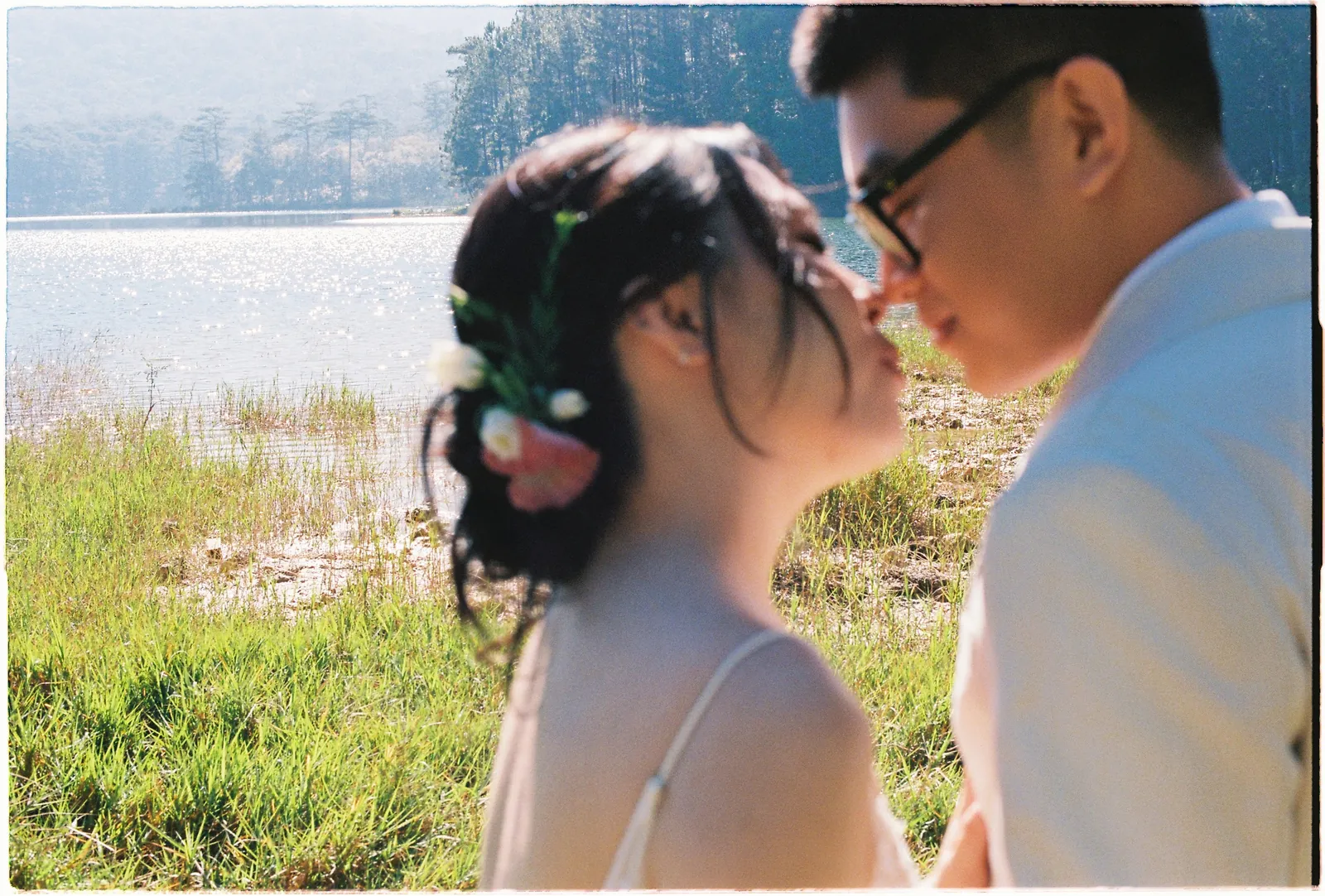 A Da Lat Waterfall Elopement on 35mm Film: Tiến Anh & Trân's Private Vow Ceremony at Liêng Chi Nha & Suối Tía