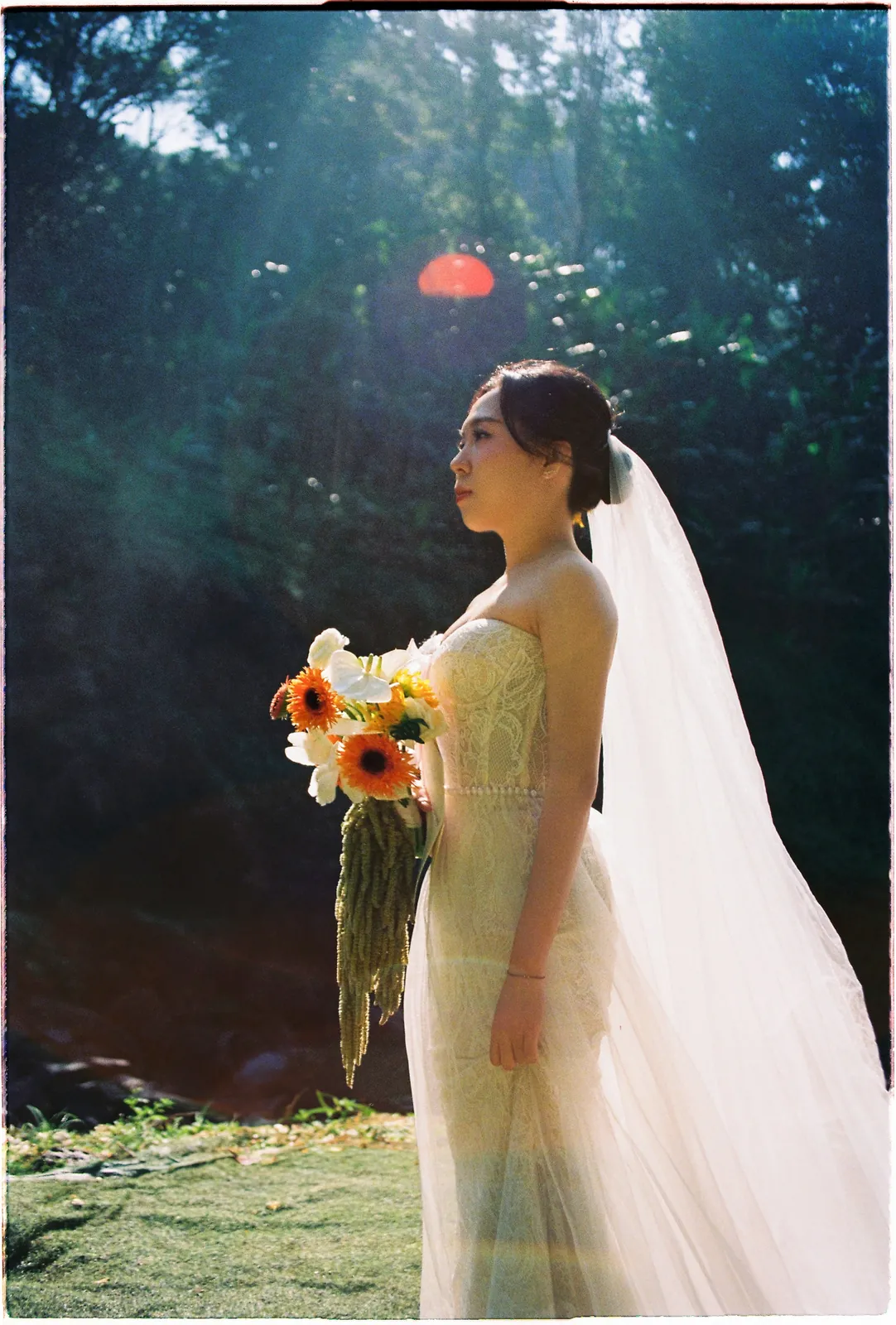 A Da Lat Waterfall Elopement on 35mm Film: Tiến Anh & Trân's Private Vow Ceremony at Liêng Chi Nha & Suối Tía