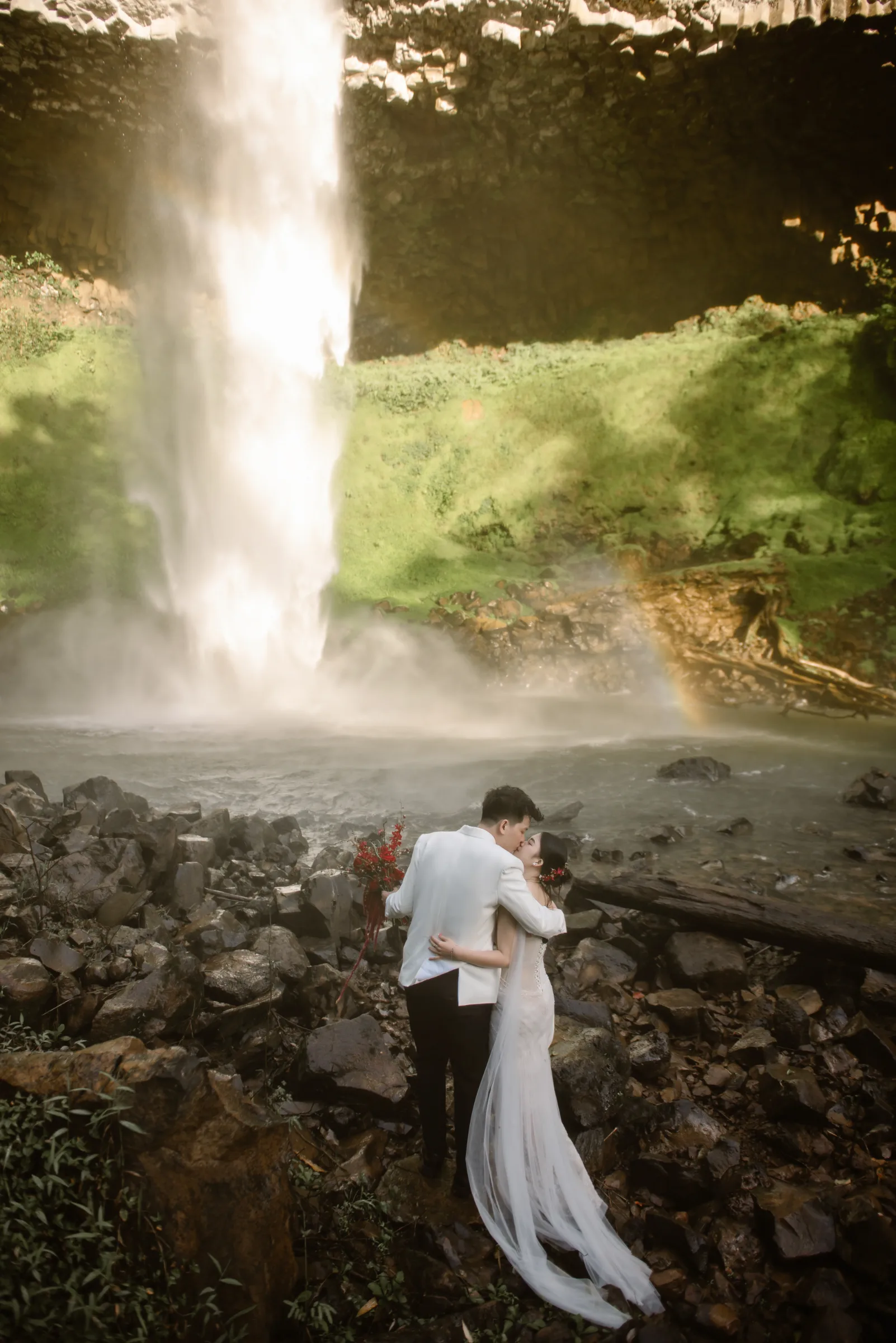 How to Elope in Vietnam: The Best Places, Costs & Tips (2026 Guide)