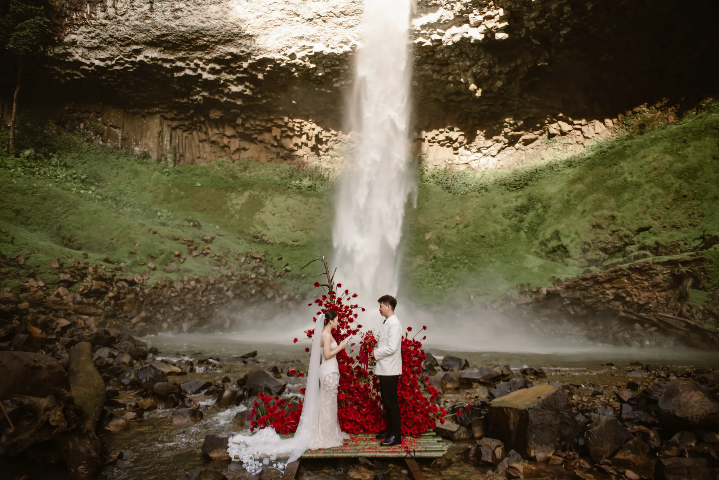 The Central Highlands are full of dramatic, little-visited waterfalls.