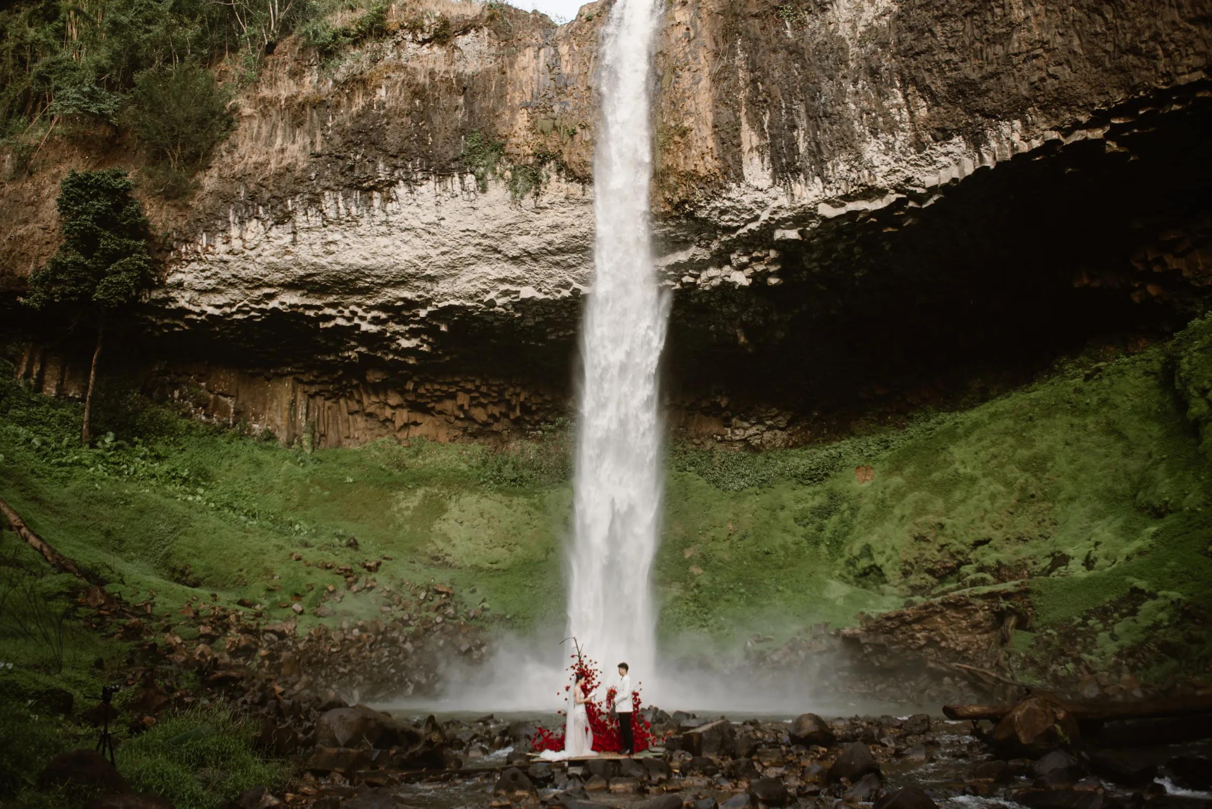 How Much Does It Cost to Elope in Vietnam? (2026 Prices & What's Included)